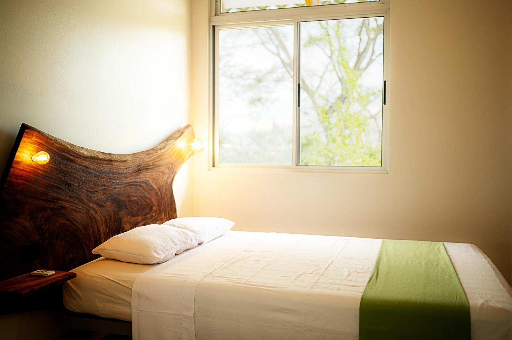 Bed and Breakfast Casa Laureles Playa Bejuco  Экстерьер фото