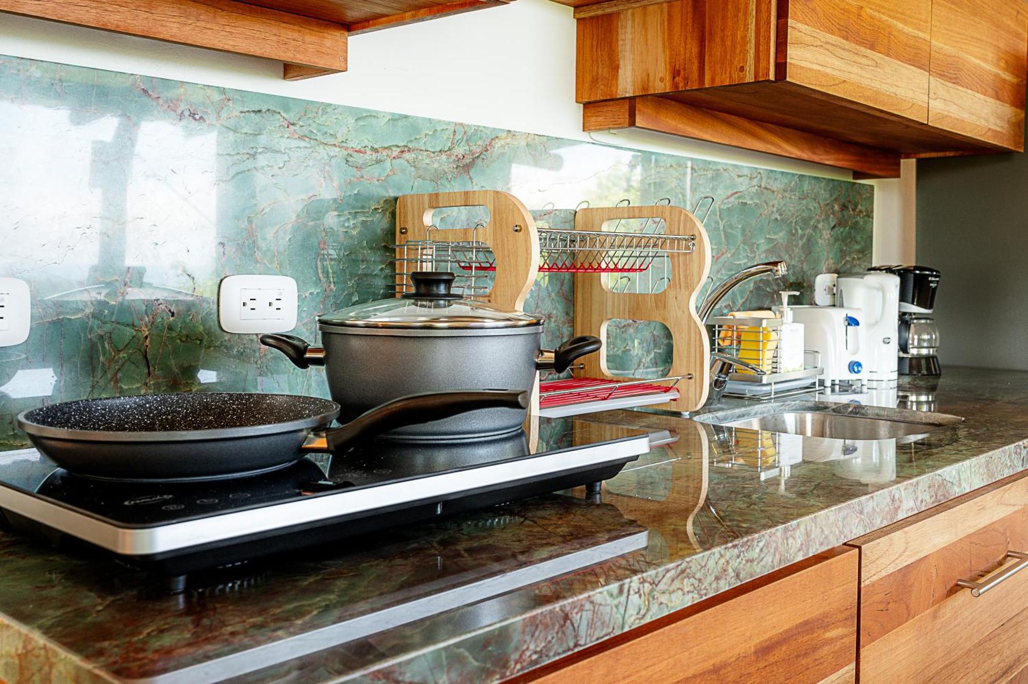 Bed and Breakfast Casa Laureles Playa Bejuco  Экстерьер фото