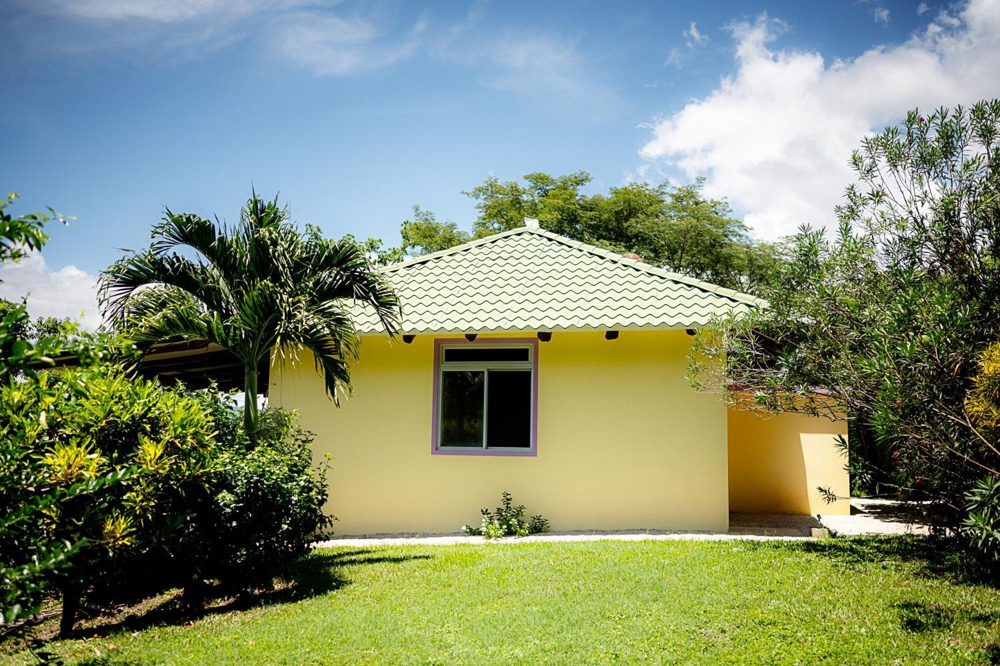 Bed and Breakfast Casa Laureles Playa Bejuco  Экстерьер фото